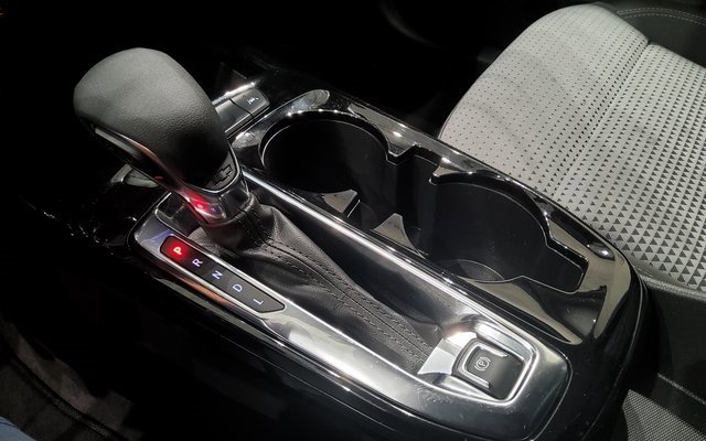 Used 2024 Chevrolet Trax LT image 28