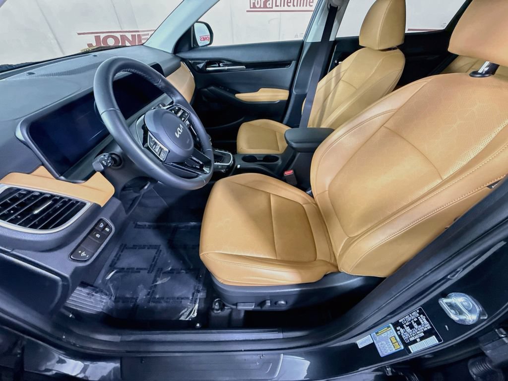 Used 2025 Kia Seltos EX w/ EX Sunroof Package AWD/4WD image 27