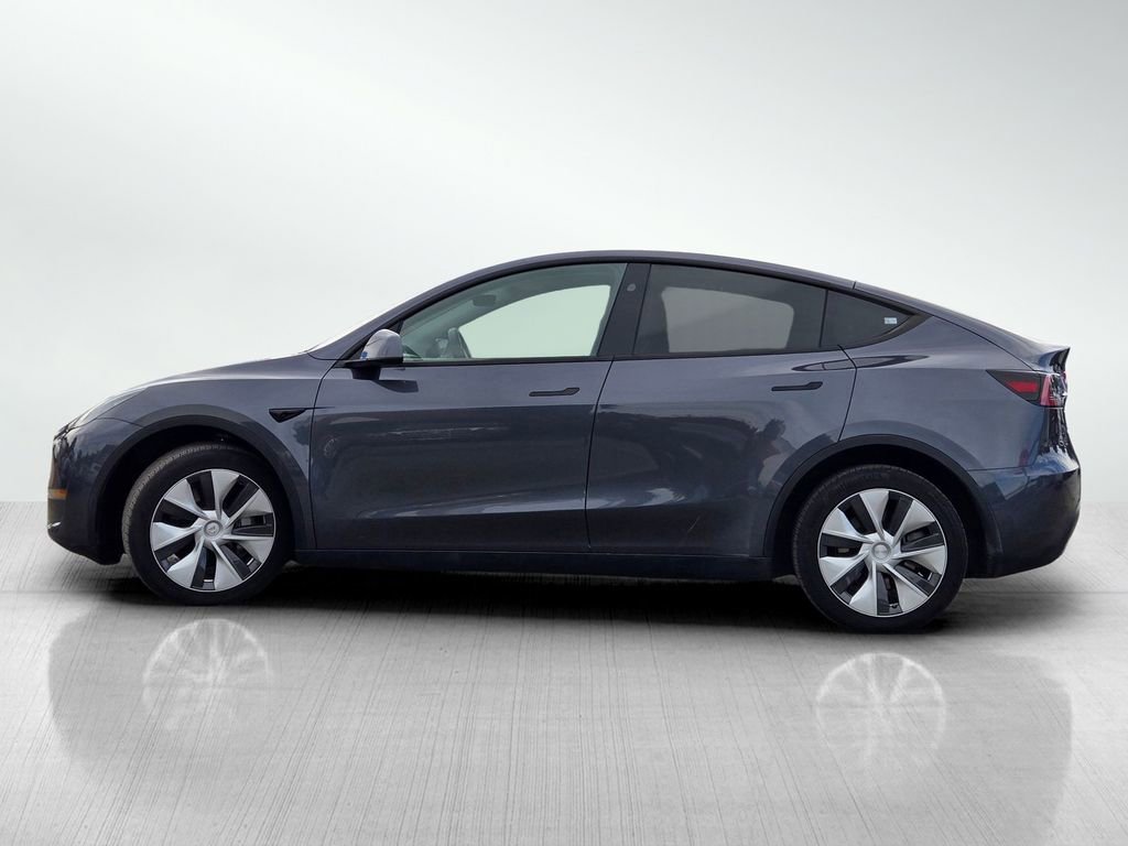Used 2023 Tesla Model Y Long Range image 7