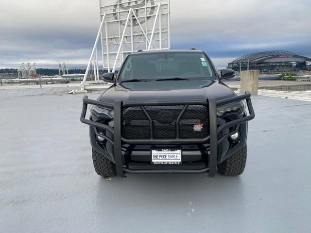 Used 2019 Toyota 4Runner SR5 Premium AWD/4WD image 3