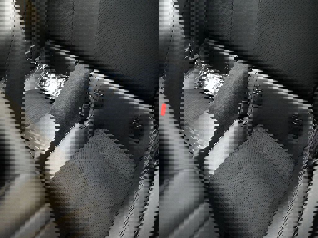 New 2025 Toyota GR86 Premium w/ Performance Package image 10