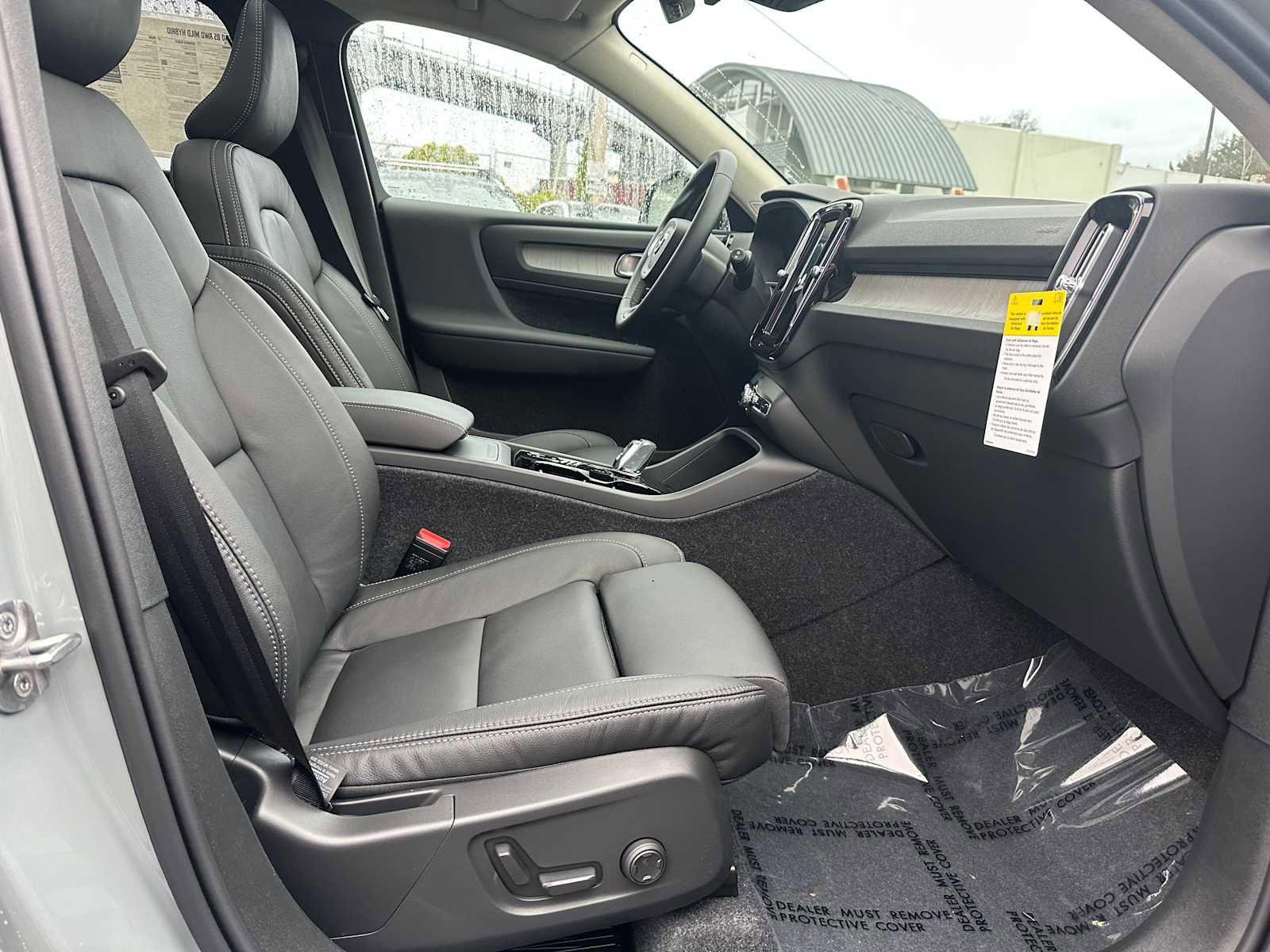 New 2026 Volvo XC40 B5 Plus w/ Protection Package Premier image 10