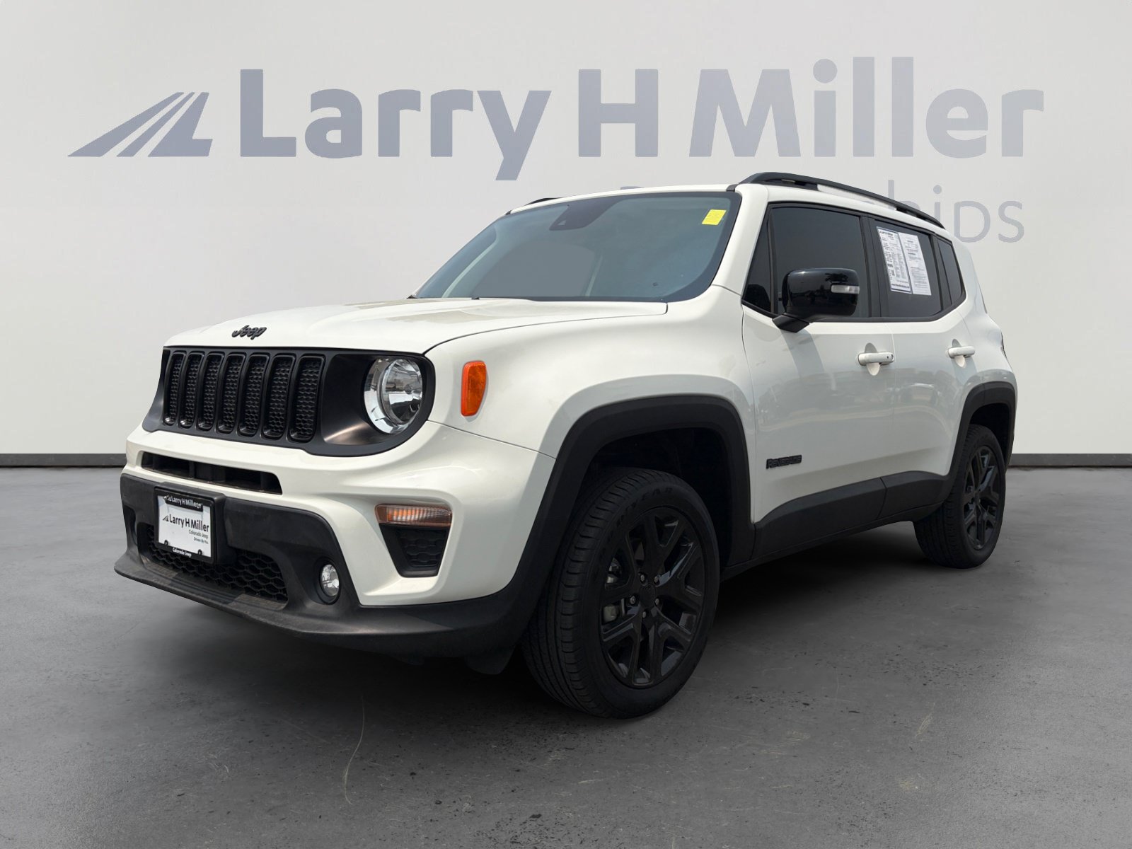 Used 2023 Jeep Renegade Altitude