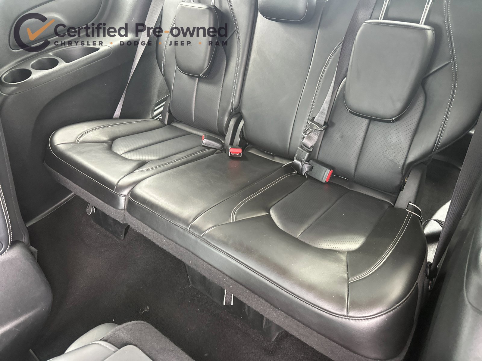 Used 2023 Chrysler Pacifica Touring-L w/ S Appearance Package FWD image 16