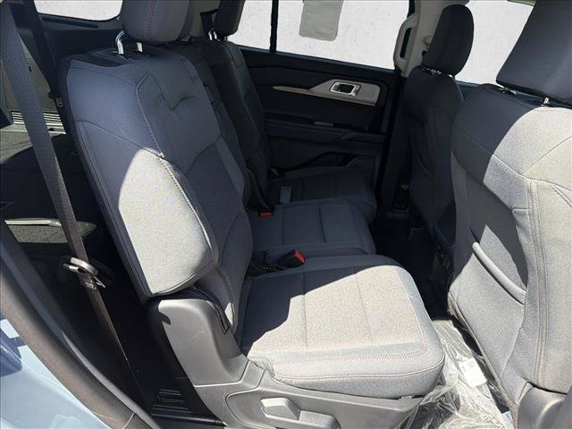New 2026 Ford Explorer Active RWD image 23
