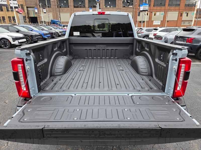 New 2026 Ford F250 Lariat w/ Black Appearance Package AWD/4WD image 10