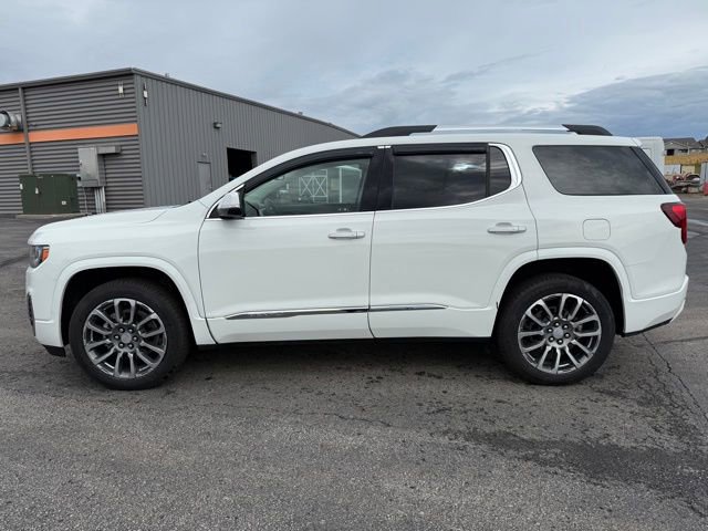 Used 2023 GMC Acadia Denali image 3