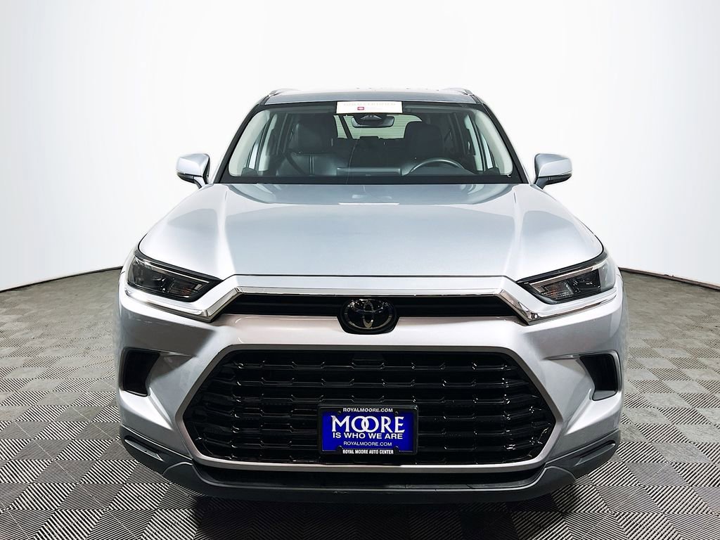Certified 2025 Toyota Grand Highlander AWD image 3