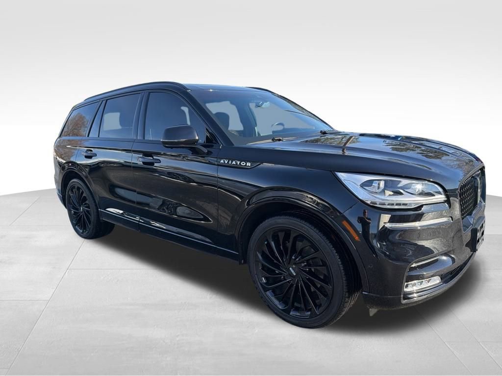 Used 2022 Lincoln Aviator Reserve w/ Equipment Group 201A AWD/4WD image 8