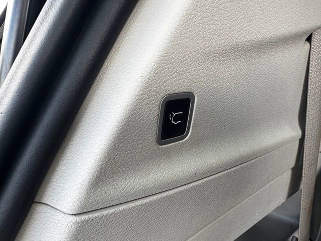 Used 2023 Chrysler Pacifica Limited image 18