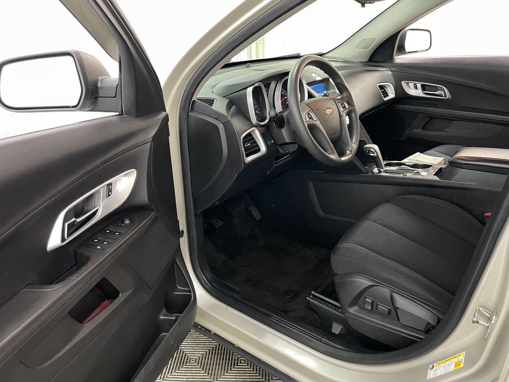 Used 2015 Chevrolet Equinox LS FWD image 17