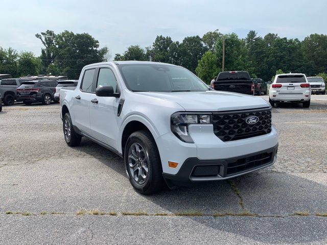 Certified 2026 Ford Maverick XLT FWD image 2