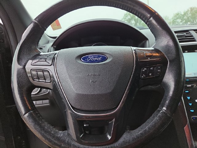 Used 2017 Ford Explorer Limited AWD/4WD image 16