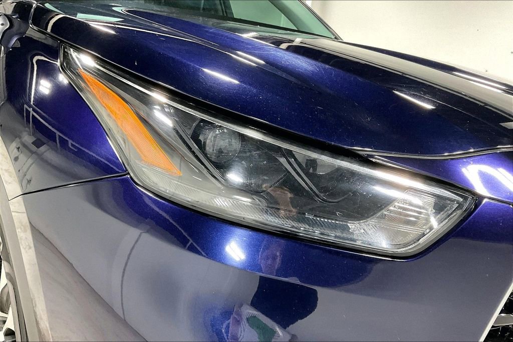 Used 2022 Toyota Highlander XLE image 38