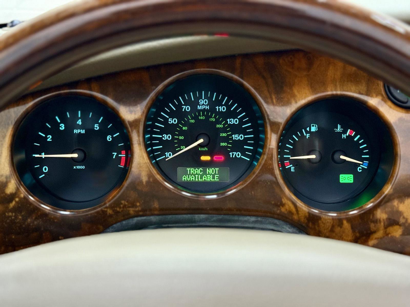 Used 2001 Jaguar XK8 Convertible RWD image 18