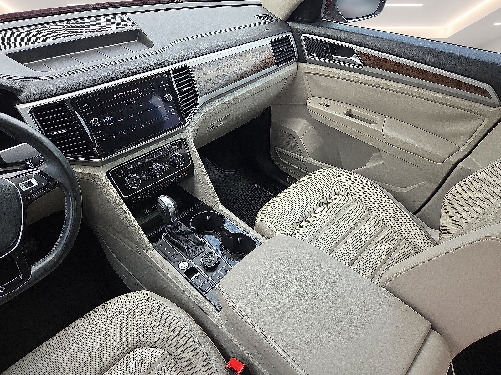 Used 2019 Volkswagen Atlas SEL Premium AWD/4WD image 19