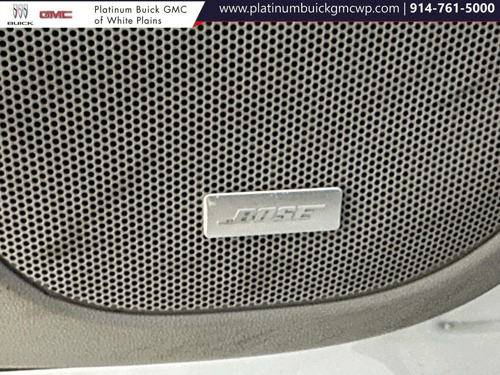 Used 2022 GMC Acadia SLT w/ Preferred Package image 31