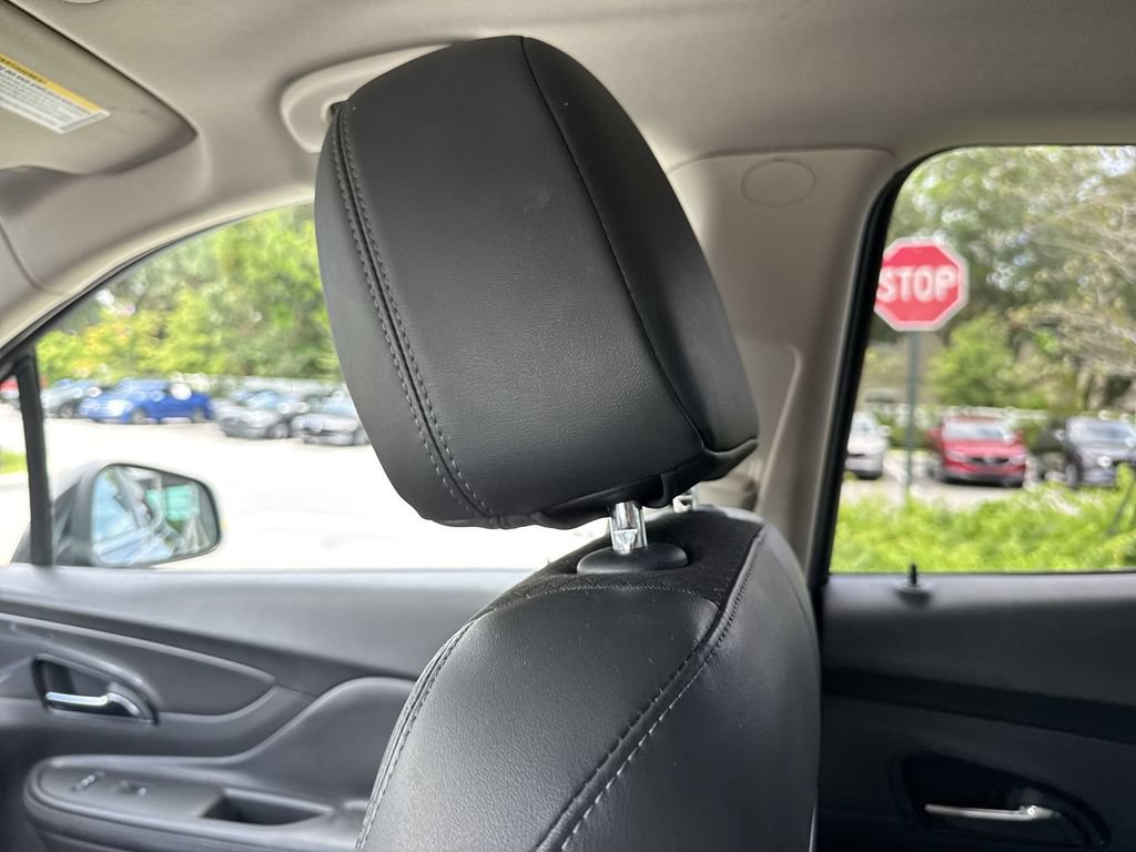 Used 2021 Buick Encore Preferred w/ Safety Package II FWD image 16