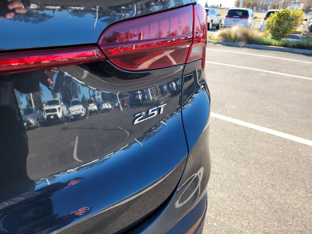 Used 2022 Hyundai Santa Fe Limited w/ Cargo Package image 7