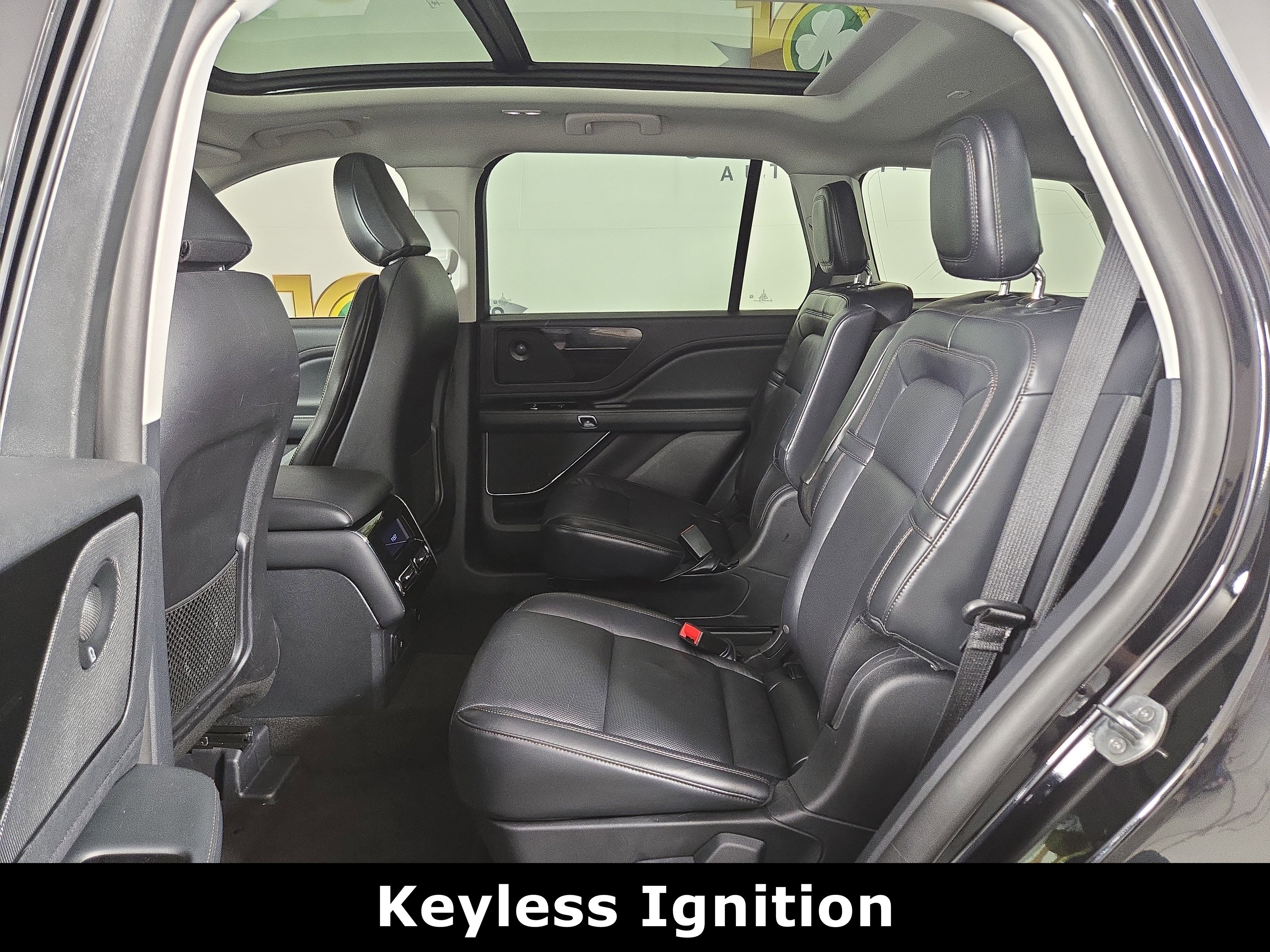 Used 2025 Lincoln Aviator Reserve w/ Jet Appearance Package AWD/4WD image 12