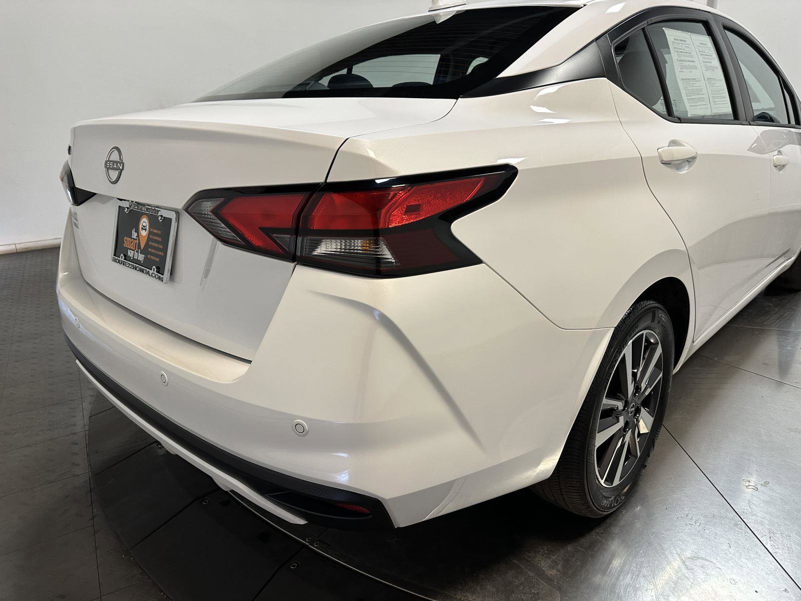 Used 2025 Nissan Versa SV FWD image 14