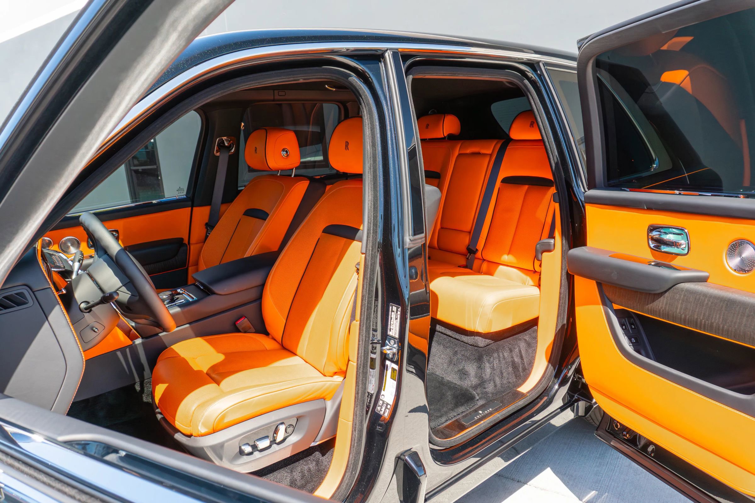 Used 2025 Rolls-Royce Cullinan image 10