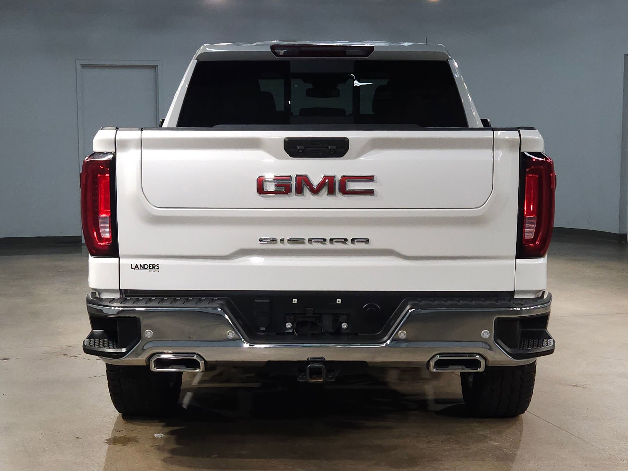 Used 2023 GMC Sierra 1500 SLT w/ SLT Premium Plus Package image 6