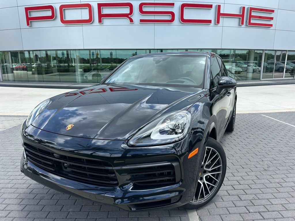 Certified 2023 Porsche Cayenne AWD/4WD image 1