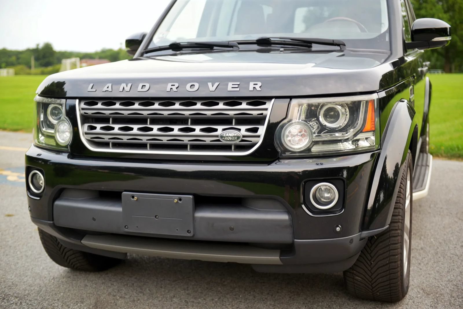 Used 2016 Land Rover LR4 HSE Silver Edition AWD/4WD image 15