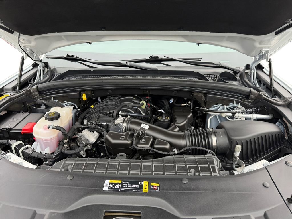 Used 2024 Jeep Grand Cherokee L Limited w/ Luxury Tech Group II image 25