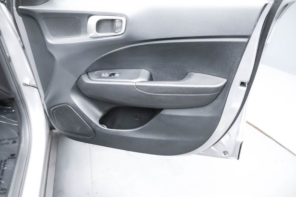 Used 2023 Hyundai Venue SE w/ Cargo Package image 29