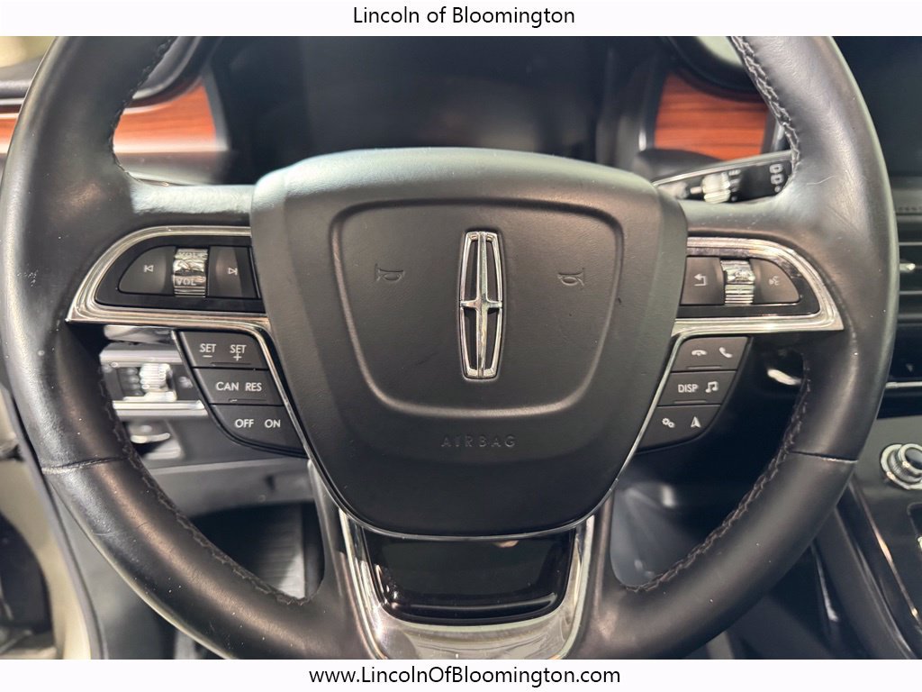 Used 2023 Lincoln Nautilus Reserve AWD/4WD image 19