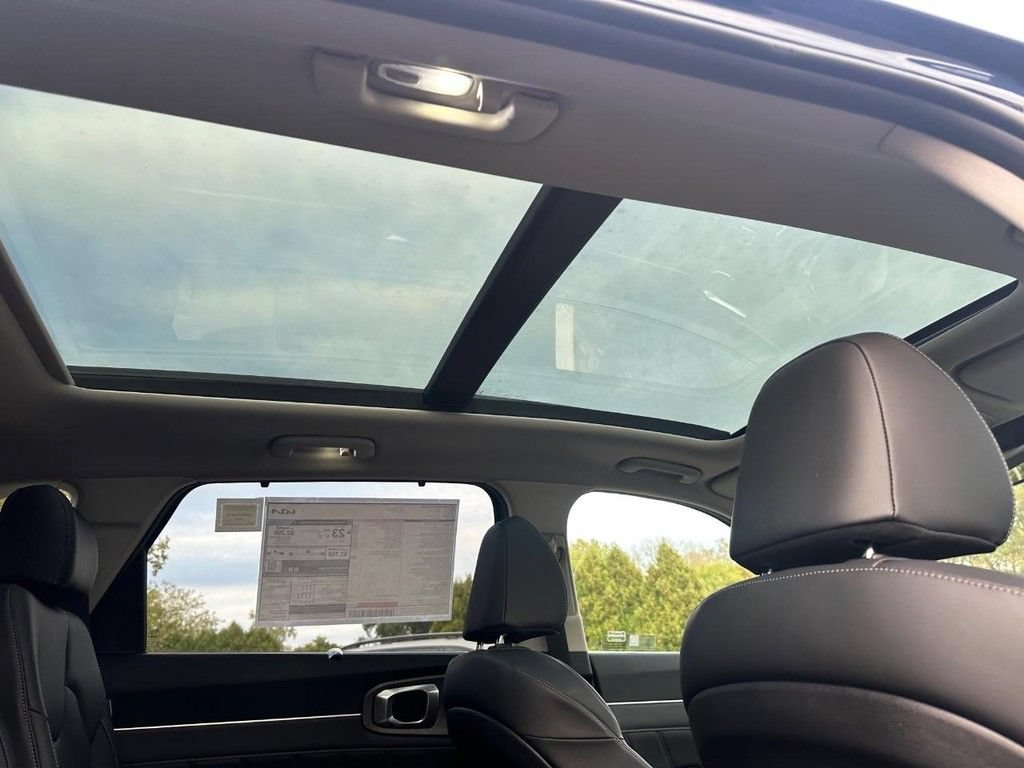 New 2026 Kia Sorento SX AWD/4WD image 8