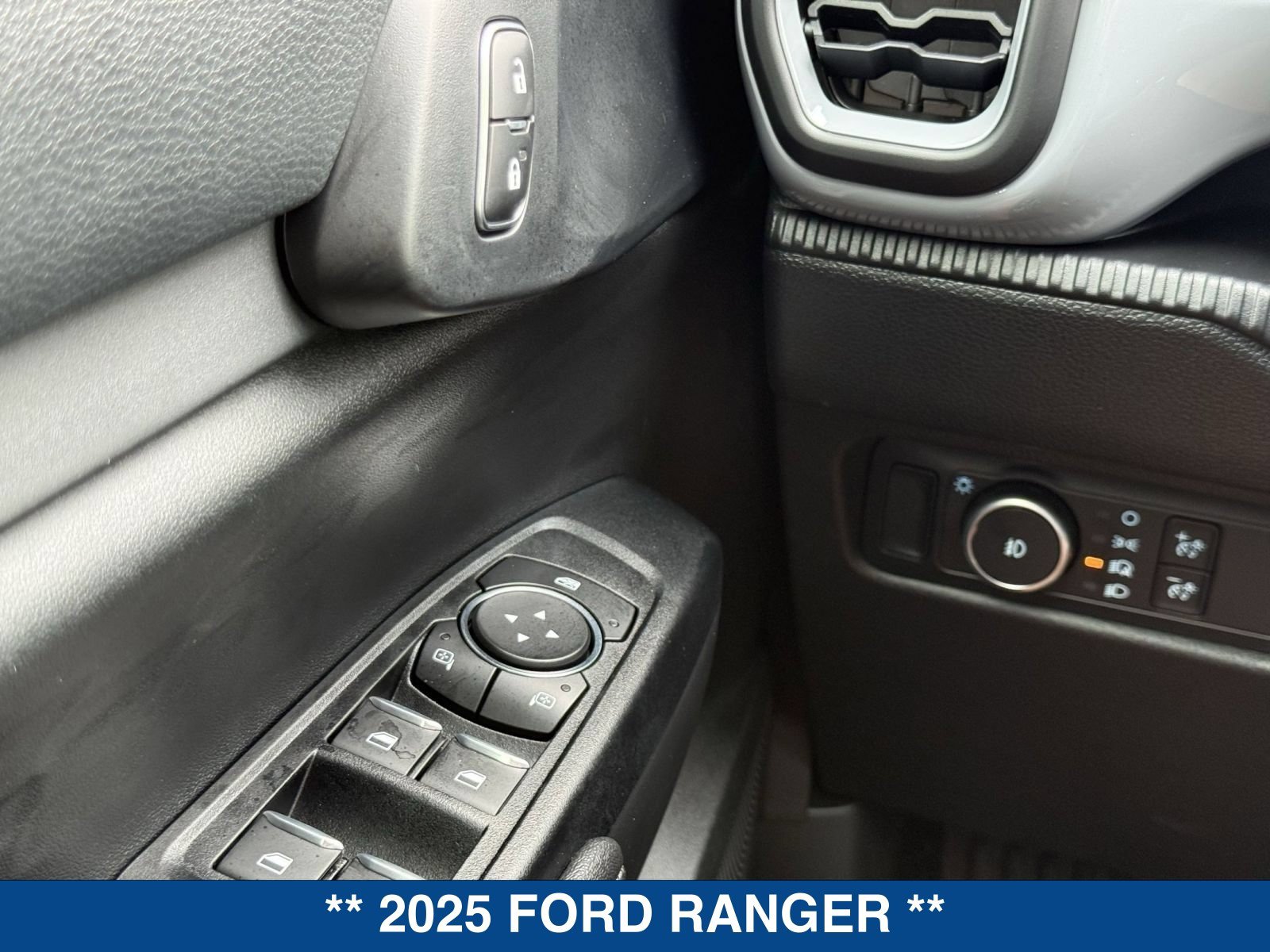 New 2025 Ford Ranger XL RWD image 24