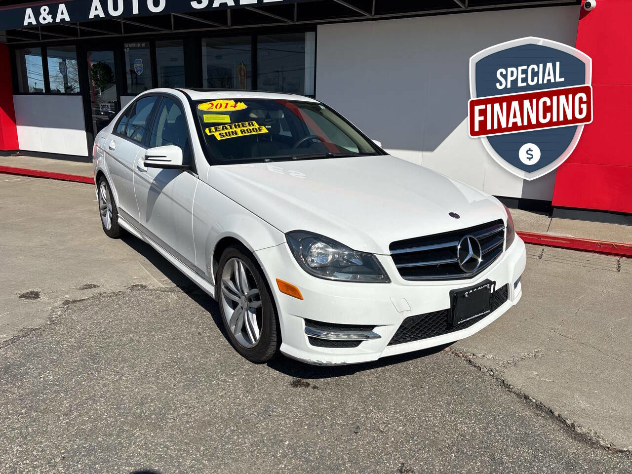 Used 2014 Mercedes-Benz C 300 4MATIC Sedan image 1