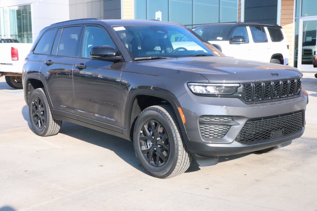New 2025 Jeep Grand Cherokee Altitude