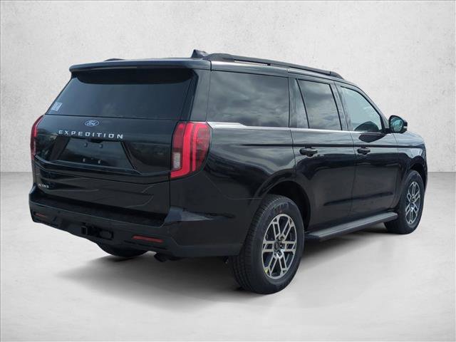 New 2026 Ford Expedition Active image 9