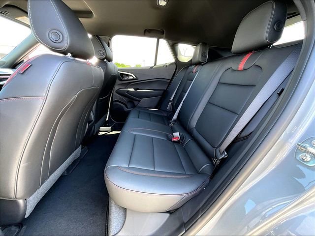 New 2026 Chevrolet Trax RS w/ Sunroof Package FWD image 14