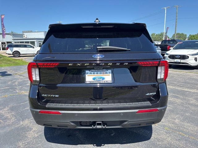 Certified 2025 Ford Explorer Active image 7