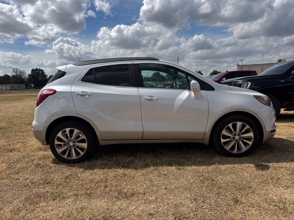 Used 2018 Buick Encore Preferred FWD image 3