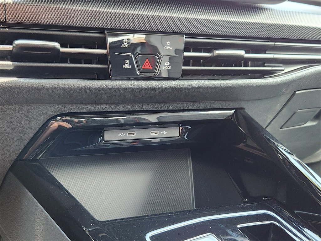 New 2025 Volkswagen GTI SE image 13