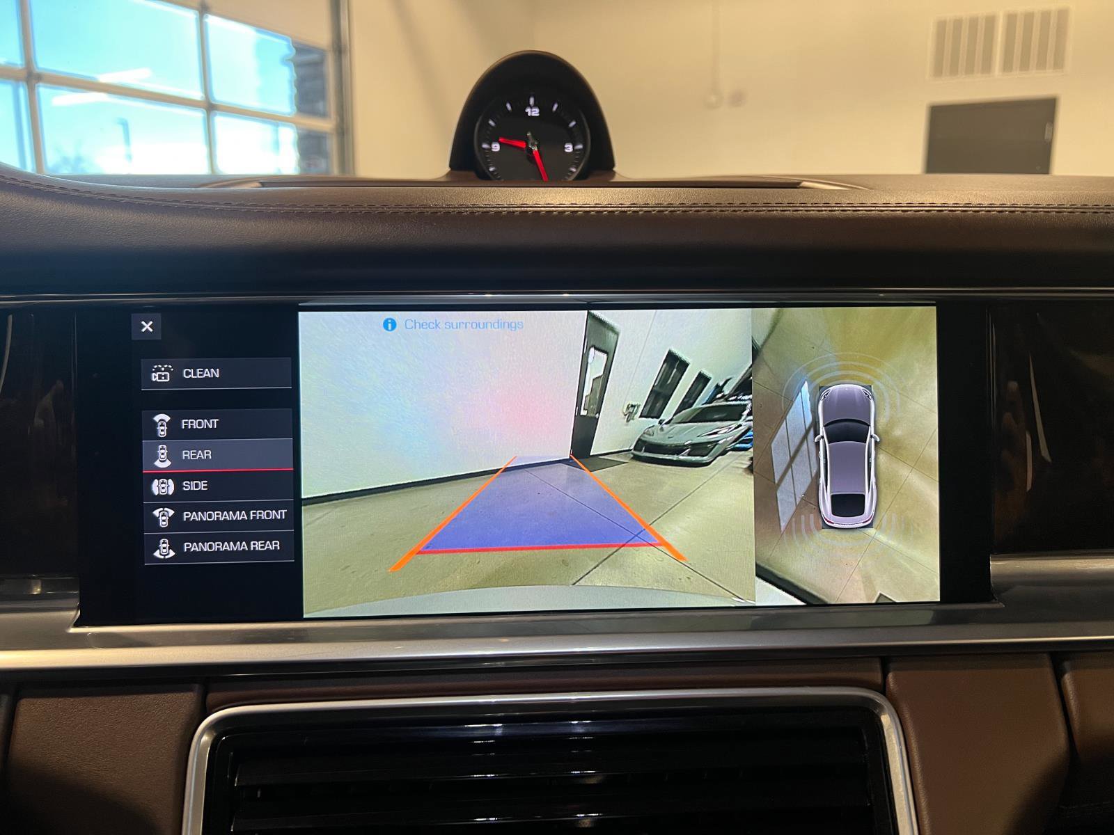 Used 2020 Porsche Panamera 4S image 19