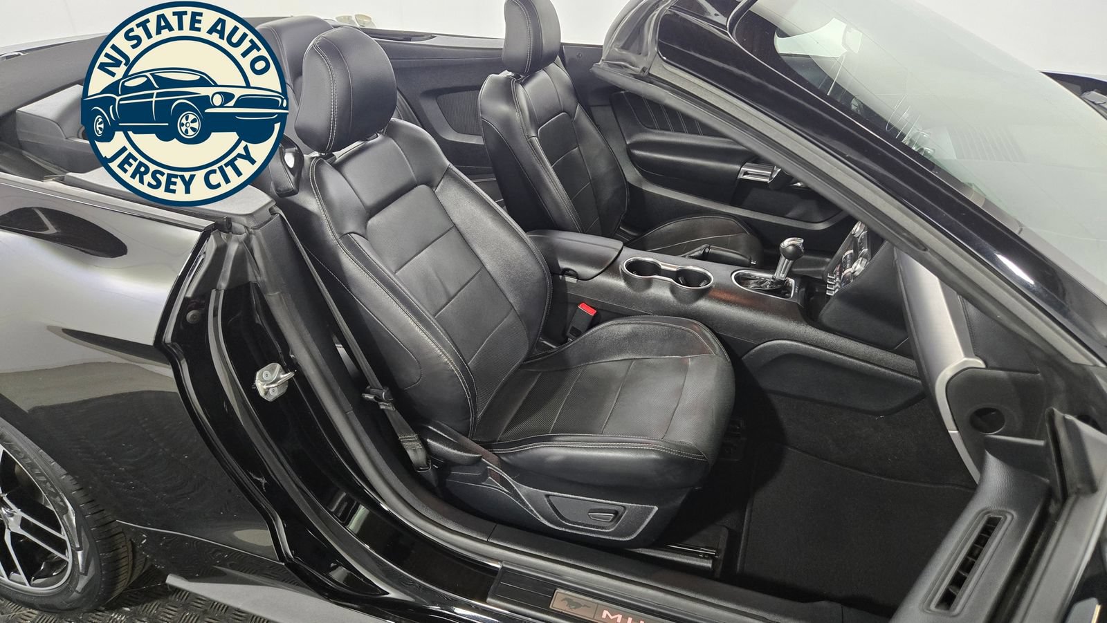 Used 2020 Ford Mustang GT Premium RWD image 4