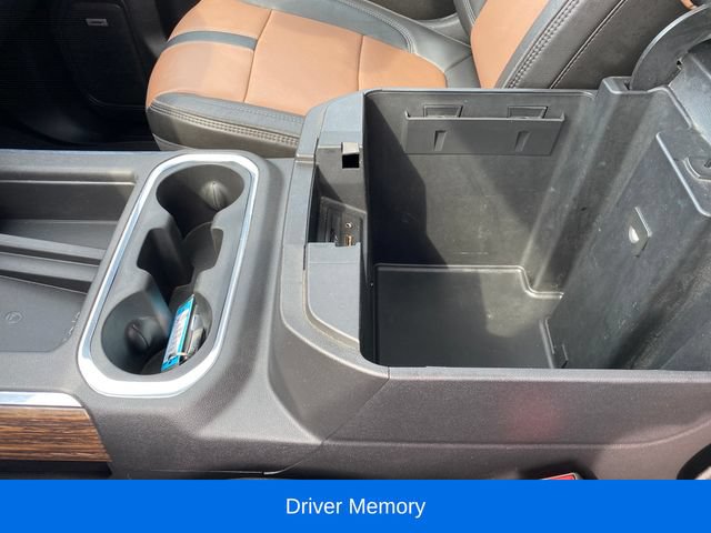 Used 2019 Chevrolet Silverado 1500 High Country w/ Technology Package AWD/4WD image 14