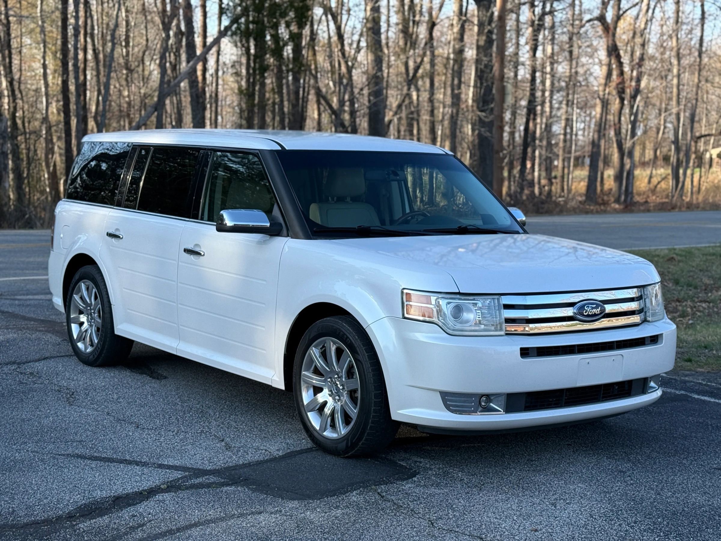 Used 2011 Ford Flex Limited w/ Trailer Tow Pkg Class III FWD image 3