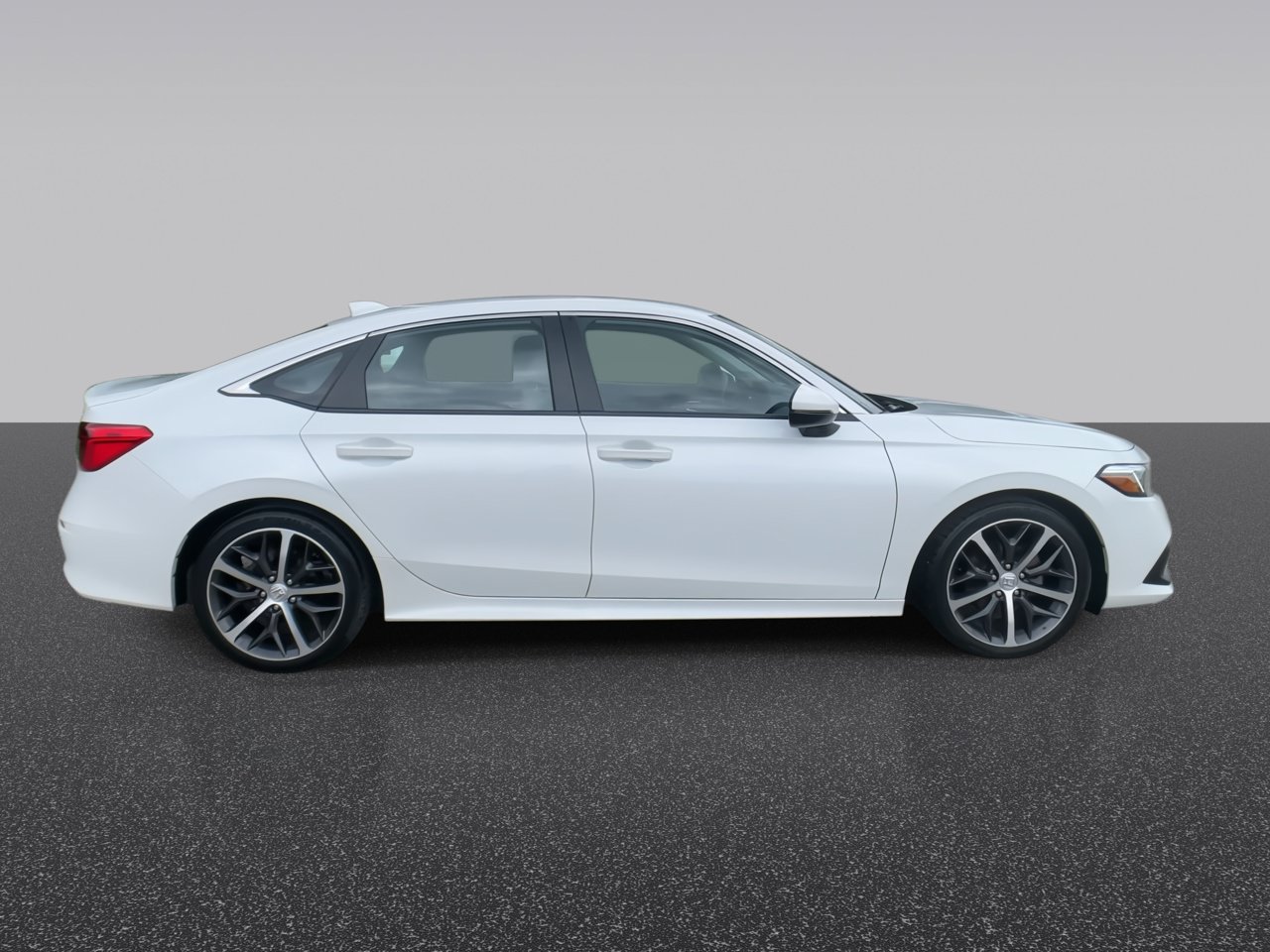 Used 2022 Honda Civic Touring image 10