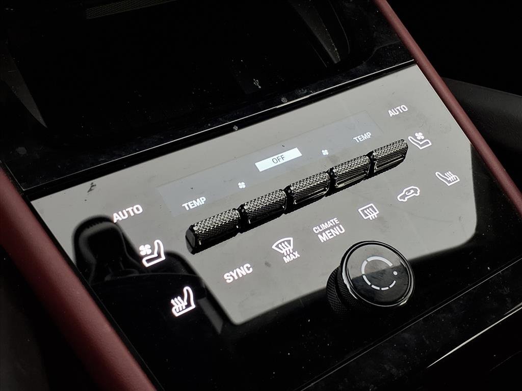 Used 2024 Porsche Cayenne Turbo GT image 13