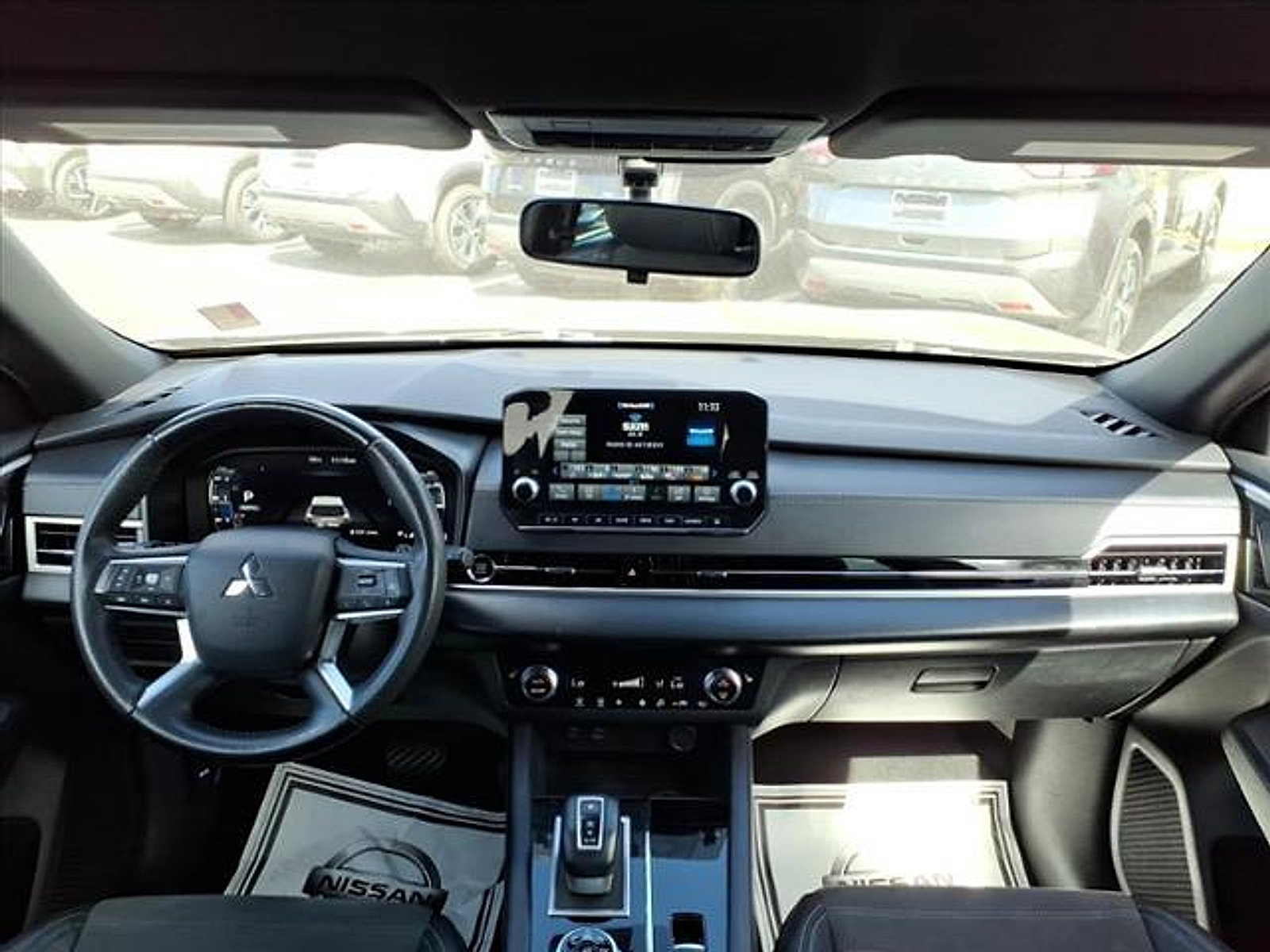 Used 2023 Mitsubishi Outlander SE Black Edition image 22