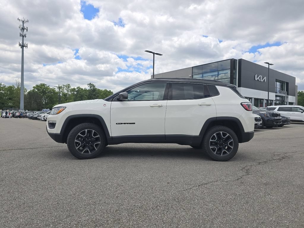 Used 2018 Jeep Compass Trailhawk w/ Cold Weather Group AWD/4WD image 11