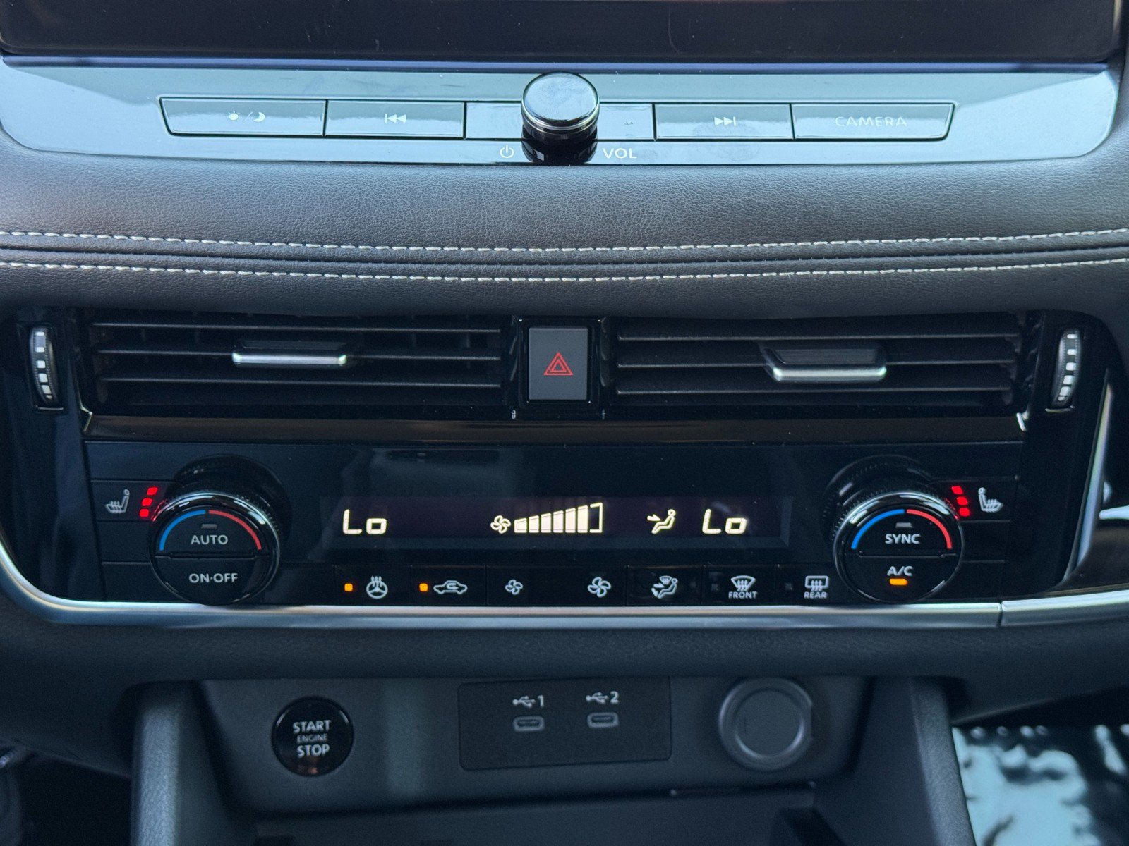 Used 2024 Nissan Rogue SL FWD image 26